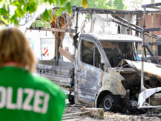 Illustration for article titled Dozens Of Luxury Cars Torched In German Arson Spree